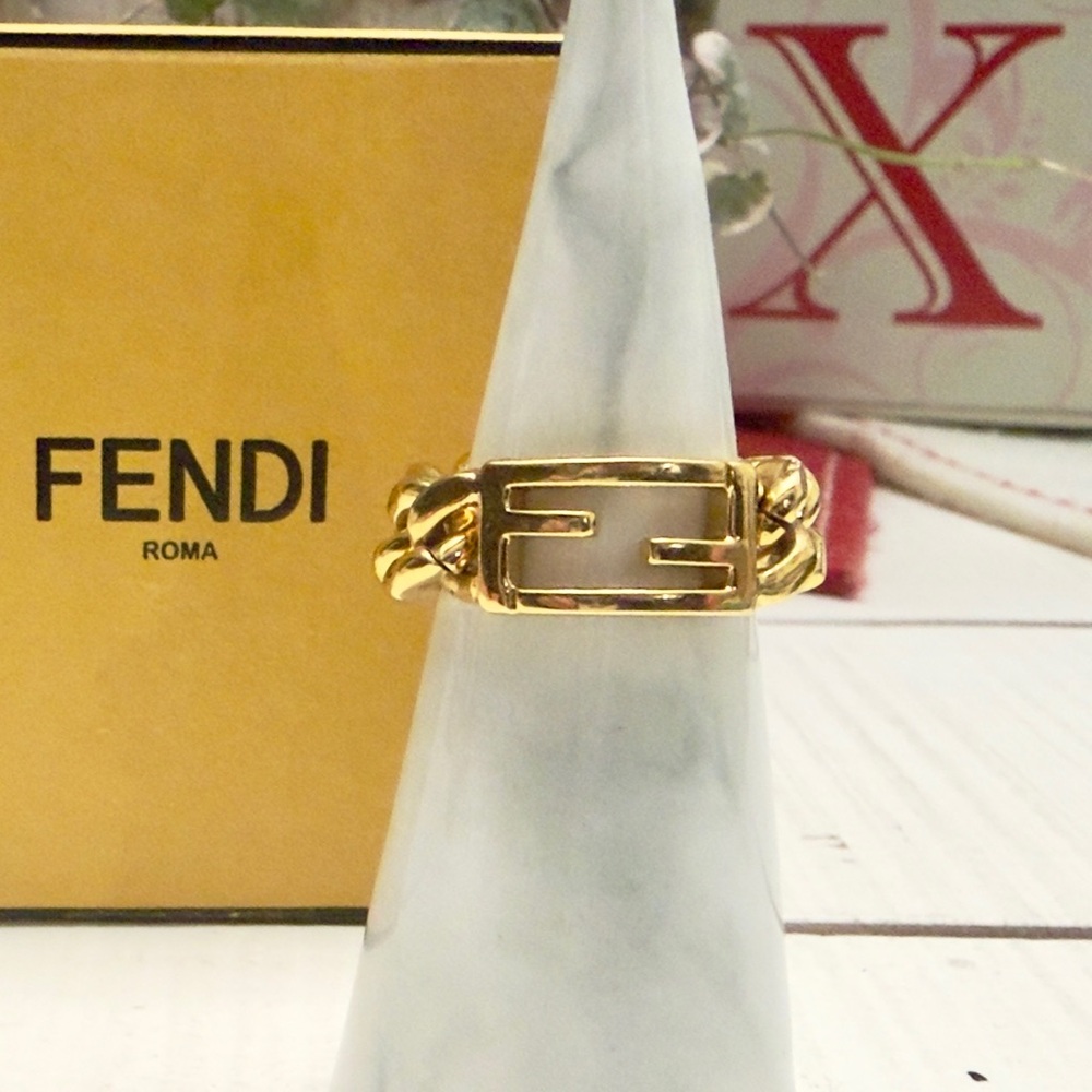 Fendi Gold Chain Ring